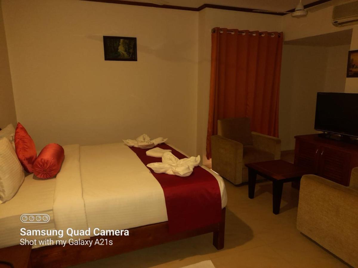 Hotel Sayoojyam Residency Palakkad Zewnętrze zdjęcie